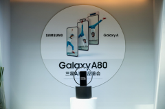 ����Galaxy A80���ز�������ͷ��ġ�Ǭ����Ų�ơ�