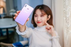 �����������Ϯ����Galaxy A6s����������ζ