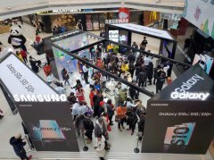 ����Galaxy S10ϵ��������ƾʵ��������׿����