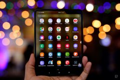 ��ý��Galaxy Fold����Ϊ�����ֻ�δ����̬